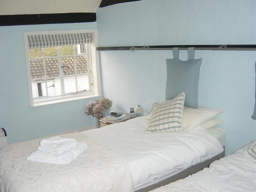 The White House Bed and Breakfast Takeley Εξωτερικό φωτογραφία